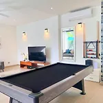 Villa Pearl, 5 Minutes Walk To The Private Beach